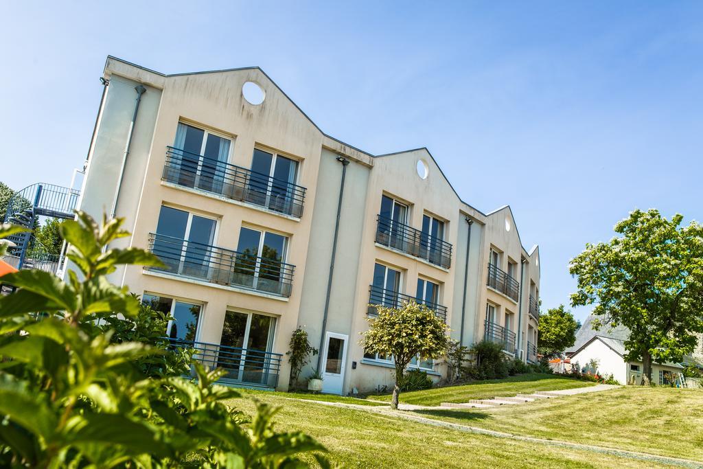 Logis L'Ermitage Hotel & Restaurant Saulges Екстериор снимка